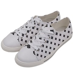 Concentric Plaid Women s Low Top Canvas Sneakers by HermanTelo