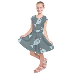 Fish Star Water Pattern Kids  Short Sleeve Dress by HermanTelo