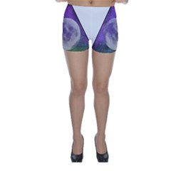 Form Triangle Moon Space Skinny Shorts