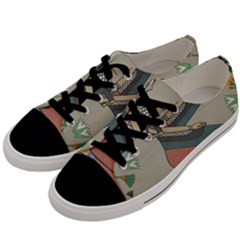 Egyptian Woman Wings Design Men s Low Top Canvas Sneakers