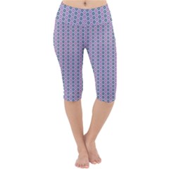 Pattern Star Flower Backround Lightweight Velour Cropped Yoga Leggings