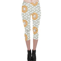 Stamping Pattern Yellow Capri Leggings 