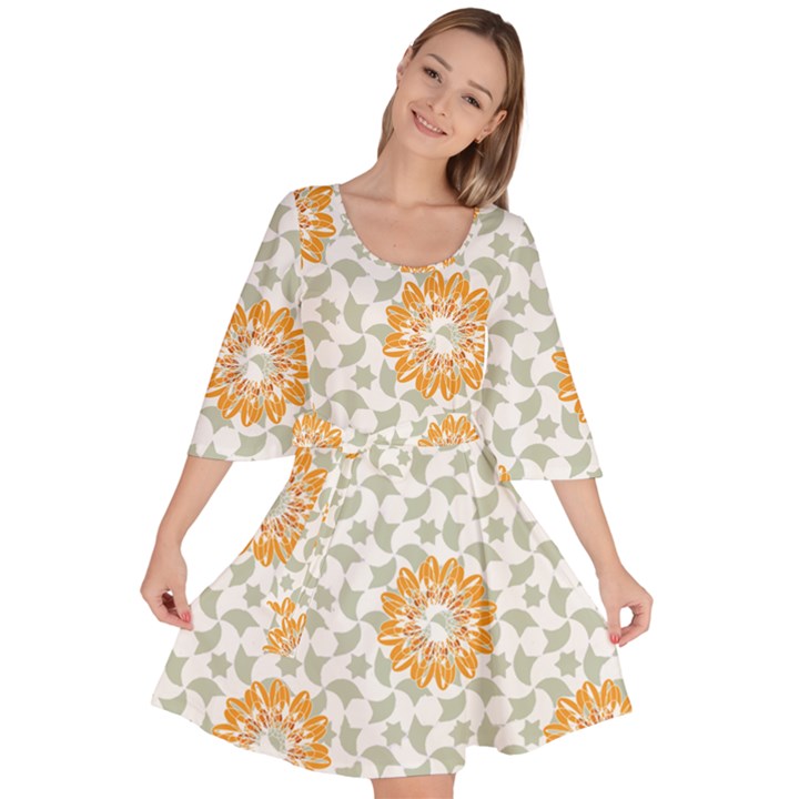 Stamping Pattern Yellow Velour Kimono Dress