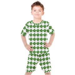 Shamrocks Clover Green Leaf Kids  Tee And Shorts Set