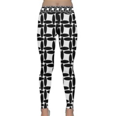 Ellipse Pattern Background Classic Yoga Leggings by Sapixe