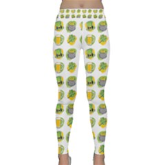 St Patricks Day Background Symbols Classic Yoga Leggings