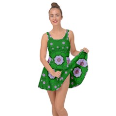 Stars Of Bleeding Hearts In Green Inside Out Casual Dress