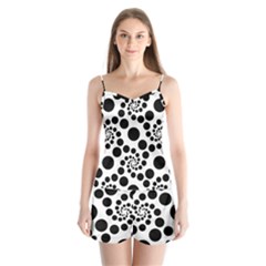 Dot Dots Round Black And White Satin Pajamas Set by Nexatart