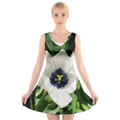 Blue Centered Tulip V-neck Sleeveless Dress by okhismakingart