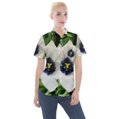 Blue Centered Tulip Women s Short Sleeve Pocket Shirt