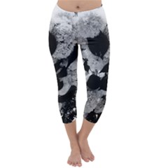 Black And White Snowballs Capri Winter Leggings 