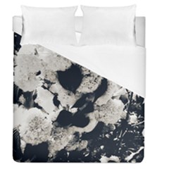 High Contrast Black And White Snowballs Duvet Cover (queen Size) by okhismakingart