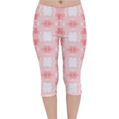 Seamless Wallpaper Butterfly Velvet Capri Leggings 