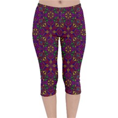 Triangle Pattern Kaleidoscope Color Velvet Capri Leggings 