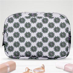 Graphic Pattern Flowers Make Up Pouch (small) by Pakrebo