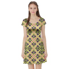 Seamless Wallpaper Geometric Yellow Short Sleeve Skater Dress