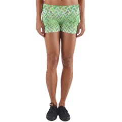 Green Pattern Curved Puzzle Yoga Shorts