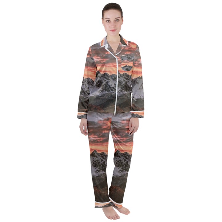 Scenic View Of Snow Capped Mountain Satin Long Sleeve Pyjamas Set