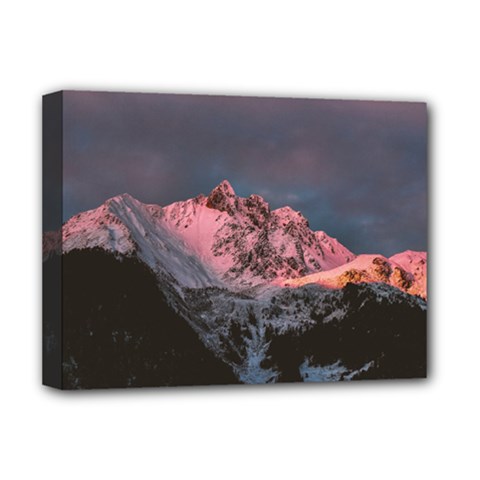 Snowy Summit Deluxe Canvas 16  X 12  (stretched)  by Pakrebo