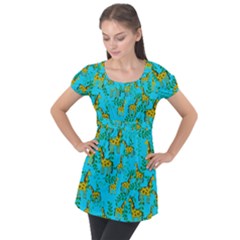 Cute Giraffes Pattern Puff Sleeve Tunic Top