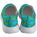 Cute Giraffes Pattern Men s Lightweight Slip Ons View4