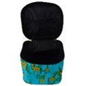 Cute Giraffes Pattern Make Up Travel Bag (Small) View3