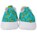 Cute Giraffes Pattern Men s Slip On Sneakers View4