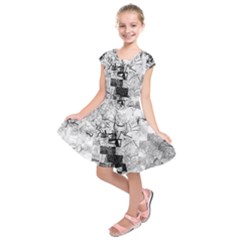 Broken Tree Generative Art Justifyyourlove Kids  Short Sleeve Dress by Wegoenart