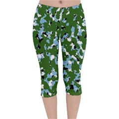 Greencamo1 Velvet Capri Leggings 