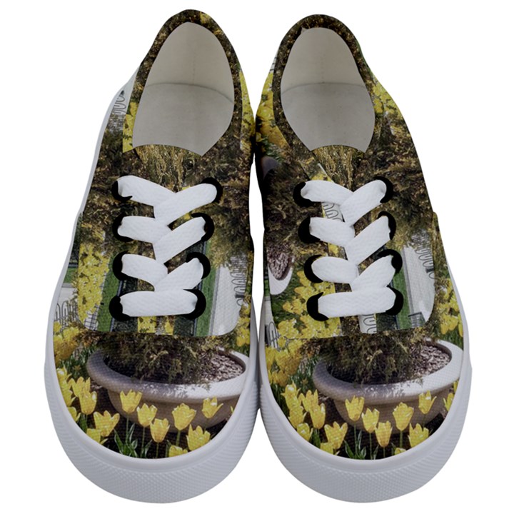 Columbus Commons yellow tulips Kids  Classic Low Top Sneakers