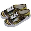 Columbus Commons yellow tulips Kids  Classic Low Top Sneakers View2