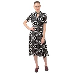 Black White Pattern Keyhole Neckline Chiffon Dress