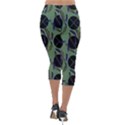 Feathers Pattern Lightweight Velour Capri Leggings  View2