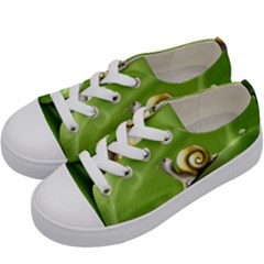 Snail Drops Rain Drawing Green Kids  Low Top Canvas Sneakers by Wegoenart