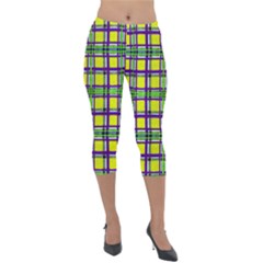 Plaid 3 Lightweight Velour Capri Leggings 