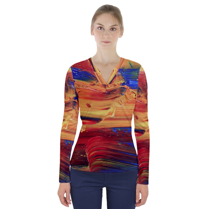 RAINBOW WAVES V-Neck Long Sleeve Top