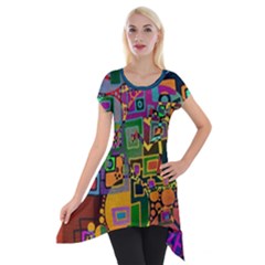 Modern Geometric Art   Dancing In The City Background Solid Dark Blue Short Sleeve Side Drop Tunic