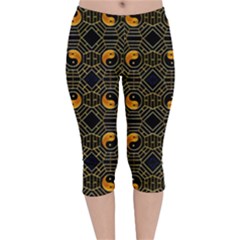 Yin Yang Velvet Capri Leggings 