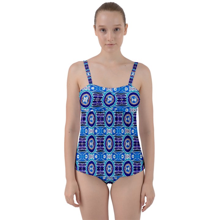 E 6 1 Twist Front Tankini Set