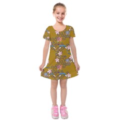 Textile Flowers Pattern Kids  Short Sleeve Velvet Dress