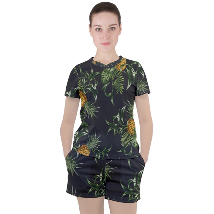 Pineapples pattern Women s Tee and Shorts Set