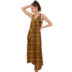 L 8 V-neck Chiffon Maxi Dress