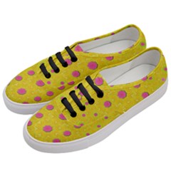 Bloom On In  The Sunshine Decorative Women s Classic Low Top Sneakers