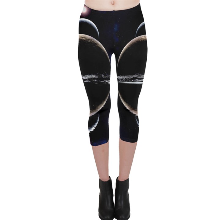 Planet Sky Lake Landscape Sun Capri Leggings 