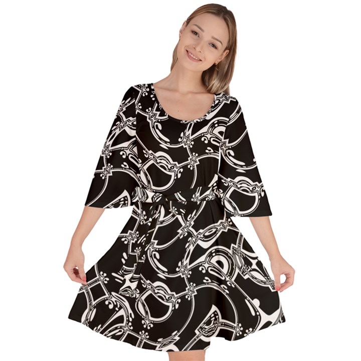 Unfinishedbusiness Black On White Velour Kimono Dress