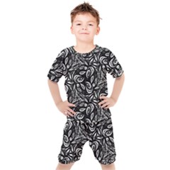 Fabric Pattern Flower Kids  Tee And Shorts Set by Bajindul