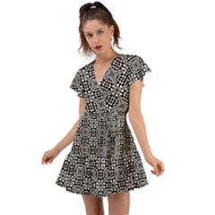 Fabric Geometric Shape Flutter Sleeve Wrap Dress