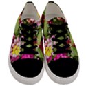 Summer Lantana w Bee Men s Low Top Canvas Sneakers View1