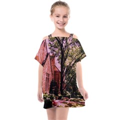 Hot Day In  Dallas 6 Kids  One Piece Chiffon Dress by bestdesignintheworld