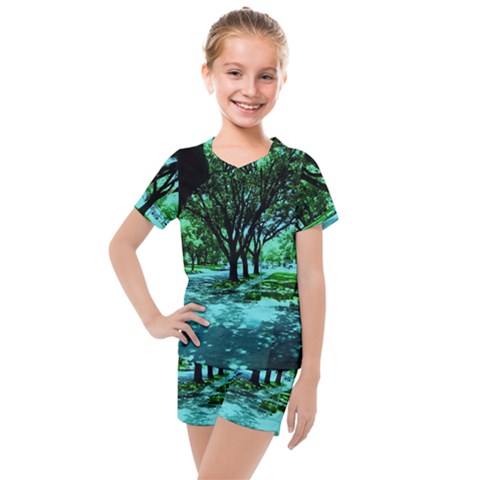 Hot Day In Dallas 5 Kids  Mesh Tee And Shorts Set by bestdesignintheworld